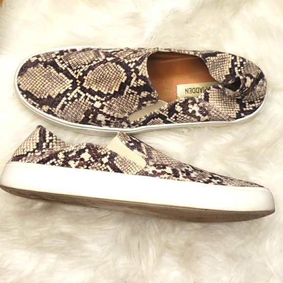 Steve Madden Fayna Snakeskin Print Slip On Sneakers 9 - Picture 16 of 16